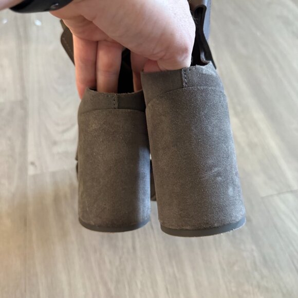 Pedro Garcia Brown Suede Peep Toe Cutout Block Heel Booties Size 39 (US 9) - Picture 4 of 6